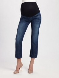 Softest denim with just a hint of stretch, cropped just above the ankle for a chic silhouette.THE FITMid rise Straight leg Inseam, about 24THE DETAILSFour-pocket style 85% cotton/12% polyester/3% spandex Machine wash Made in USA of imported fabric