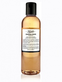 This richly foaming bath and shower gel gently yet effectively cleanses leaving skin soft and sensually fragranced with Kiehl's Original Musk. 8.4 oz. 