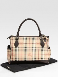 Burberry style for strolling with your little one, designed to hold all the essentials in classic checks.Detachable shoulder strapDouble top handlesTop zip closureTwo outside bottle pockets at each endInside zip pocketChanging padWipe-clean liningPVCAbout 15¾W X 11¾H X 7DMade in Italy