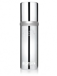 Anti-Aging Longevity Serum addresses aging where it begins, at the cellular level within DNA. Anti-Aging Longevity Serum aims to increase the lifespan of the cell, thus enhancing cell function and the overall youth of skin. To create this potent defense serum, La Prairie combed the world and harvested the most advanced, natural beauty extracts from each of the seven continents.