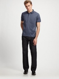 A wardrobe staple that can be dressed up or down with its rich, indigo wash with contrast stitching, shaped in soft, wearable cotton.Five-pocket styleInseam, about 33CottonMachine washImported