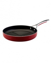 Cook with confidence-always have a bold approach to prep and cooking with the statement red of this professional round grill pan. A porcelain enamel exterior with a heavy-gauge construction aides in fast heat-up and eliminates hot spots that can burn food. Food slides right off the nonstick interior, which is exceptionally long-lasting and durable, so you can spend less time at the sink and more time cooking up masterpiece creations. Limited lifetime warranty.