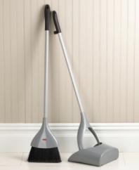 The key to flawless floors, this OXO broom and dust pan set sweeps up spills, dust and more with the comfort and efficiency you've come to expect from Good Grips. Limited lifetime warranty.