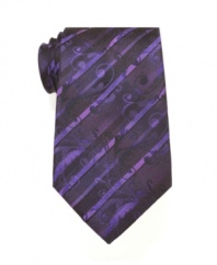 With a complementary dual pattern, this tie from Alfani is perfect for the modern man's dress wardrobe.