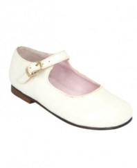 Give her feet star treatment with these classically cute Mary Jane shoes from Nina.