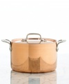 Steamed shellfish, tender stewed meat, hearty casseroles – this pot takes full advantage of copper craftsmanship. This all-important All-Clad piece preserves all the extraordinary benefits and opulent aesthetics of copper and pairs them with the hassle-free maintenance of stainless steel. Lifetime warranty.
