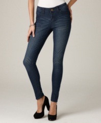 Get the skinniest fit in these jeggings from DKNY Jeans. Denim styling combines with the stretch of leggings for a comfy must-have look!