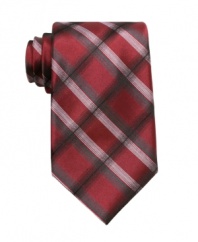 Bring a few new lines to your look with this cool plaid tie from Perry Ellis.