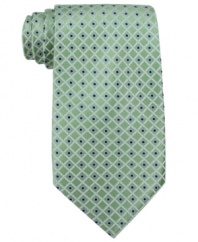 A contrast doubled pattern accents this timeless silk tie from Club Room with a smart, geometrically inspired edge.