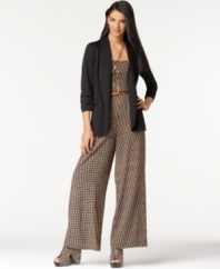 Sharp and tailored, pair Bar III's blazer over a little black dress or jumpsuit for an ultra-cute look!