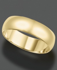 A classic band of 14k gold: the perfect ring for all occasions.