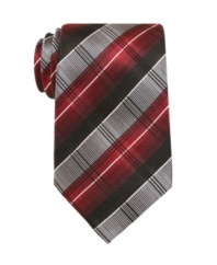 Let the polished plaid pattern of this Alfani tie set you straight on the path from cubicle to corner office.