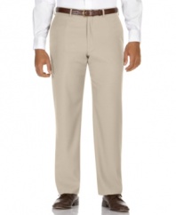 Like to keep things on an even keel? Throw on these lightweight pants and it'll be smooth sailing all day long.