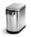 Lock-tight handles create an airtight seal and keep your favorite friend's food fresh! The fingerprint-proof can adds modern sophistication to your daily routine with a BPA-free scoop that attaches neatly under the lid and built-in rear wheels that make for easy access anywhere in the house. 10-year warranty.