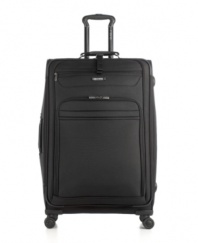 When travel speeds up, be in control! A masterful mix of lightweight convenience and long-lasting durability guarantee a hassle-free arrival. The fully-lined interior includes a removable wet pouch, mesh lid compartment and tie-down straps to sort out your belongings and keep order as you go along. 10-year warranty.