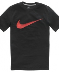 The classic Nike swoosh readies your on-the-field style.