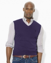 Knit from luxuriously soft Pima cotton yarns in a jersey stitch, this classic-fitting sweater vest is a preppy essential for the modern man's wardrobe.