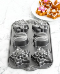 Dress up your next batch of cupcakes or muffins by baking with a floral bouquet pan that transfers intricate details to your tasty treats and brings your next party into full bloom. 10-year warranty.