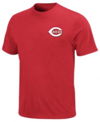 Team up! Get into the spirit of the season by supporting your Cincinnati Reds with this MLB t-shirt from Majestic.