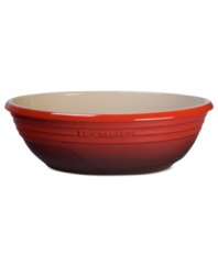 Whether you want to prep or present, this bowl is your go-to for every task in the kitchen from showcasing your fresh fruit to mixing your famous batch of cupcakes. The durable and attractive enameled exterior stands out in a brilliant hue and stands up to the wear & tear of the busiest kitchen. 5-year warranty.