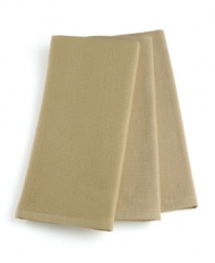 Coordinate a color scheme that works with your style. With a piqué look on one side and highly absorbent terry on the reverse, these towels are as indispensable as your kitchen sink. Use them for wiping up spills, lining breadbaskets or even securing a bowl as you whisk! Limited lifetime warranty.