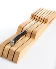 Give your knives a good home. Wusthof's wooden organizer not only stores and organizes your cutlery, it also protects your blades from the most common in-drawer damage. Limited lifetime warranty.