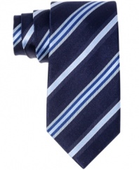 A sleek stripe on this Tasso Elba tie lends a modern finish to your standard 9-5 wardrobe.