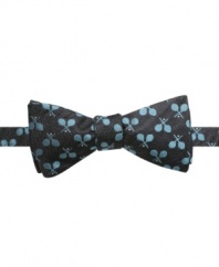 Take a swing at a whole new style. This patterned bowtie from Penguin shakes up your dress wardrobe.