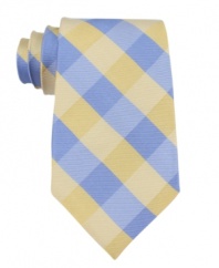 With a preppy plaid, this tie from Nautica instantly updates your look.