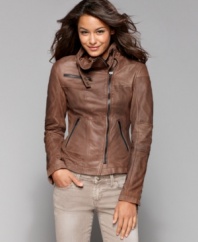 Buffalo David Bitton's jacket features incredibly supple leather for an extra-luxe feel. The fitted silhouette provides a feminine counterpoint to the classic motorcycle styling.