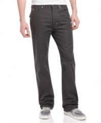 For an easy fit with a modern edge, these Hamilton jeans from Sean John are your perfect pair.