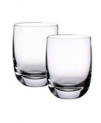 Worthy of your finest Scotch, the No. 3 tumblers from the Villeroy & Boch drinkware collection are exquisitely crafted in luxe crystal for full or slightly smoky whiskey blends. Weighted shams look and feel exceptional while maintaining the temperature of your drink.