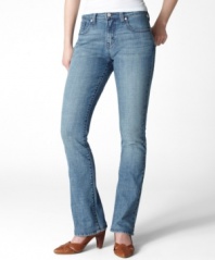 It doesn't get more classic than a faded blue pair of 515 bootcuts from Levi's! The ultimate weekend jeans.