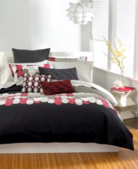 Introduce sophistication through the bold, modern graphics of the Pinball duvet cover. Off-set the dark elements with neutral Heathered cotton sheeting and printed decorative pillows for an innovative look that still remains casual. (Clearance)