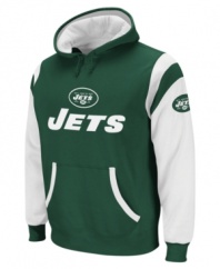Wind down after the big game just like your favorite quarterbacks do in this super soft fleece sweatshirt sporting the team colors of the New York Jets.