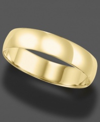 A timeless ring featuring effortless fit in a classic band of 14k gold. Size 8.5-13.