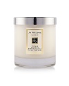 A captivating blend, the classic florals gardenia and tuberose are combined with cardamom, sandalwood and myrrh to create a rich seduction of the senses. The Vintage Gardenia Home Candle with Cardamom and Myrrh infuses any room with evocative scent and lasts for hours. An everyday luxury, it brings warmth to any environment. 200g.