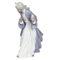 Nao by Lladro Collectible Porcelain Figurine: KING BALTHASAR WITH JUG - 11-1/4 tall - Nativity